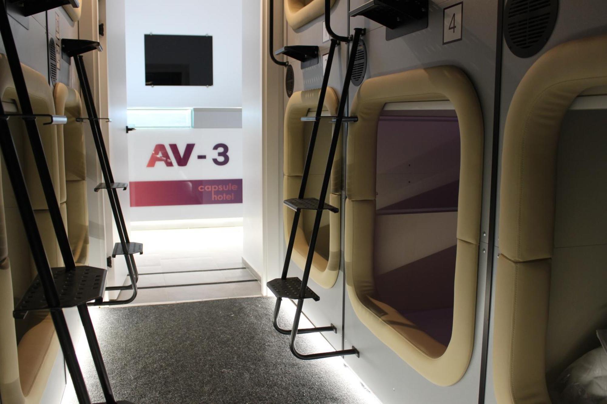 קייב Av-3 Capsule Hotel מראה חיצוני תמונה